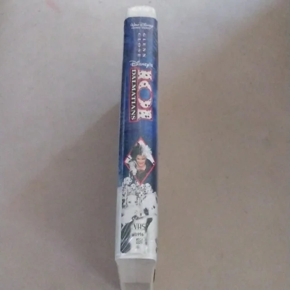 101 Dalmations live action VHS - Picture 5 of 7